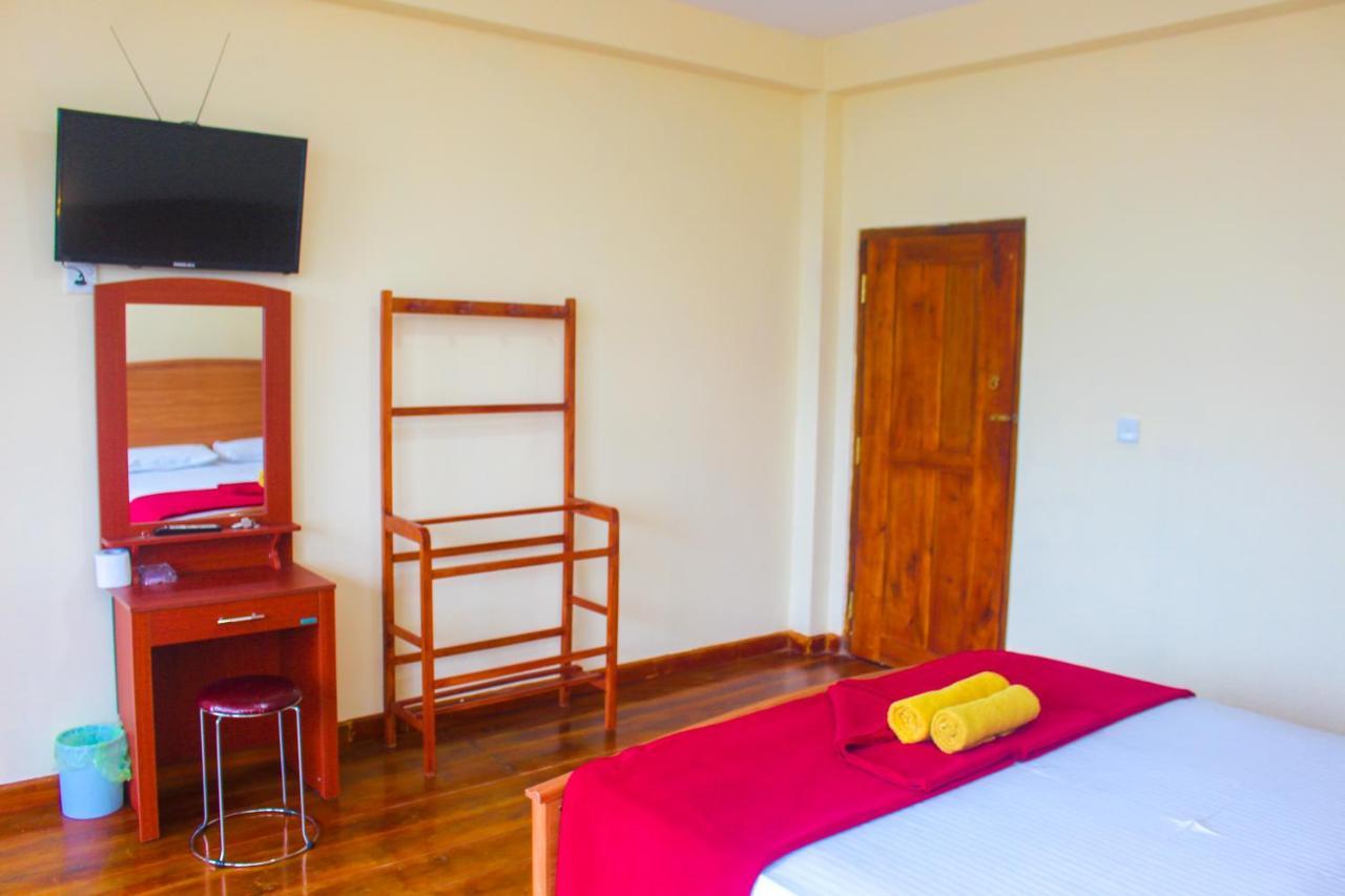 Hotel Olinka Haputale Buitenkant foto
